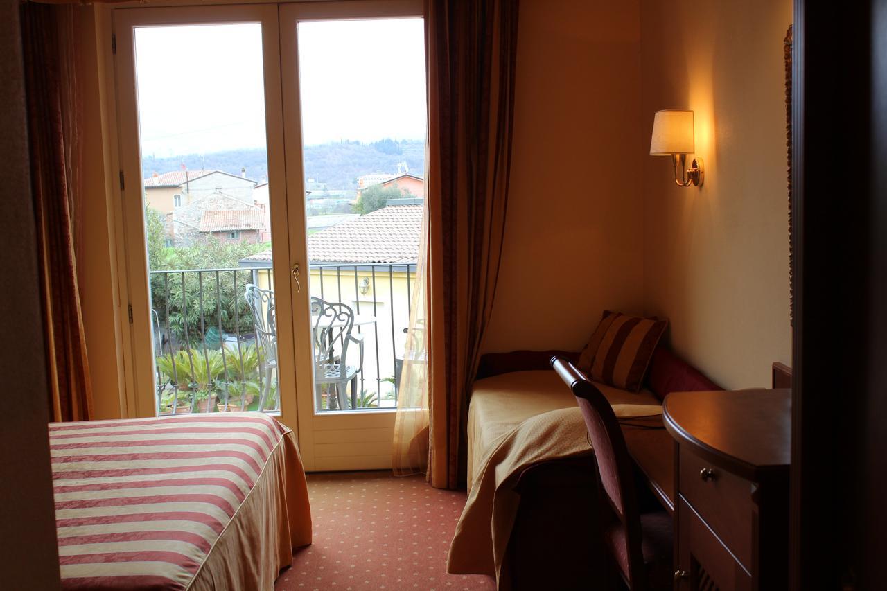 Hotel La Dolce Vita Cavaion Veronese Bagian luar foto